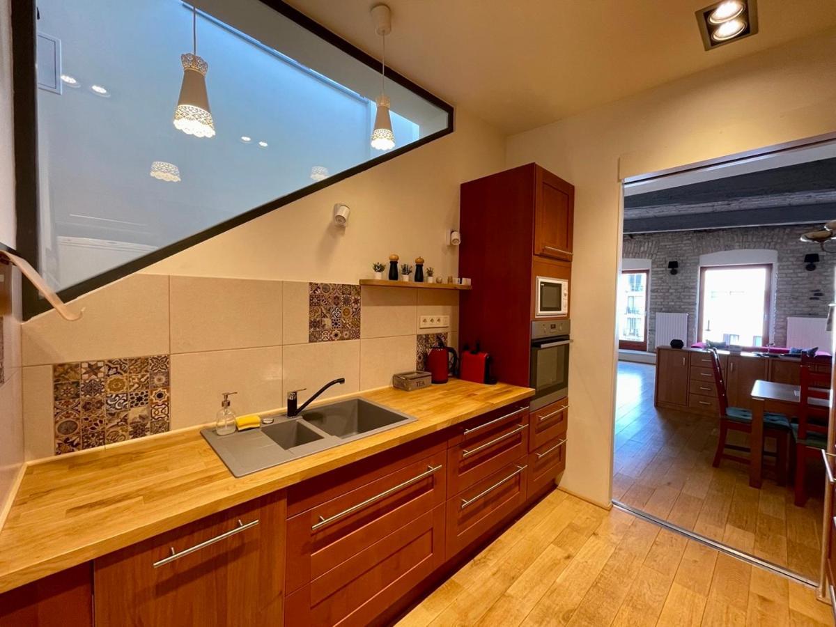 Penthouse W Private Rooftop And Free Parking Appartement Budapest