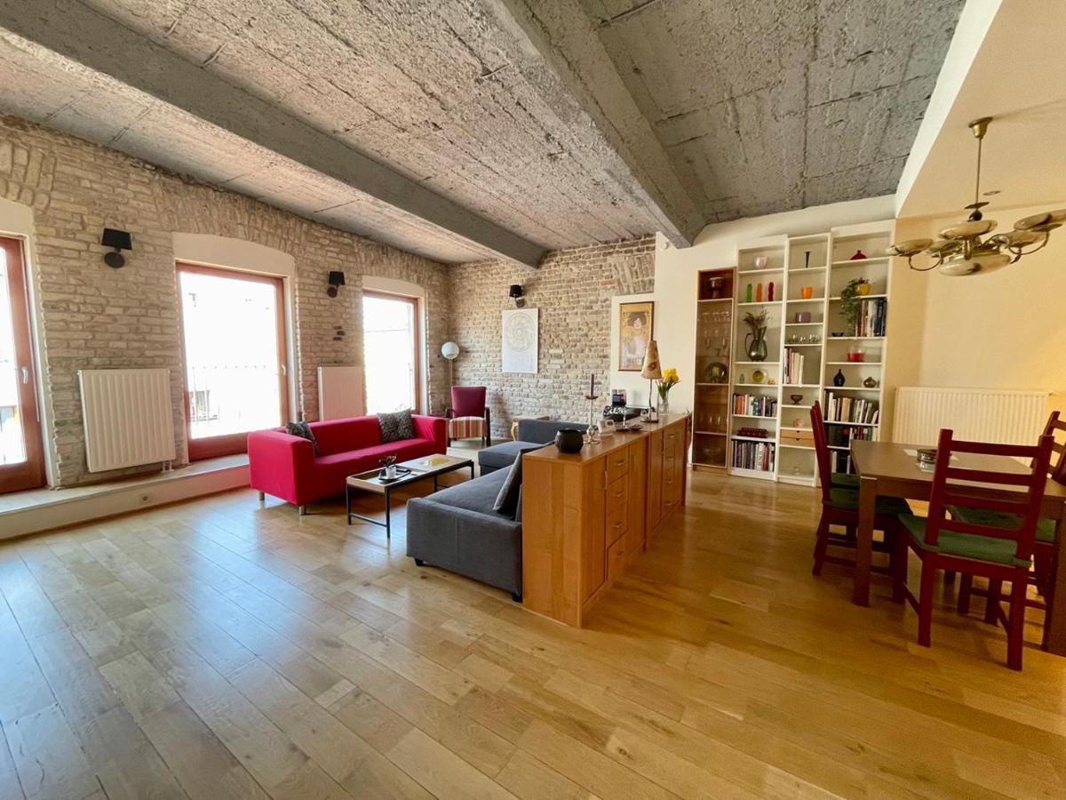 Appartement Penthouse W Private Rooftop And Free Parking *